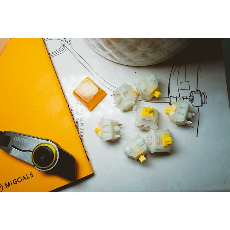 Gateron Pro Milky Yellows